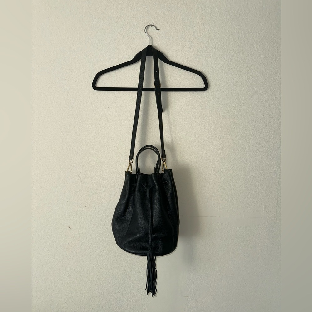 Madewell 100% leather bucket bag with tassel detail